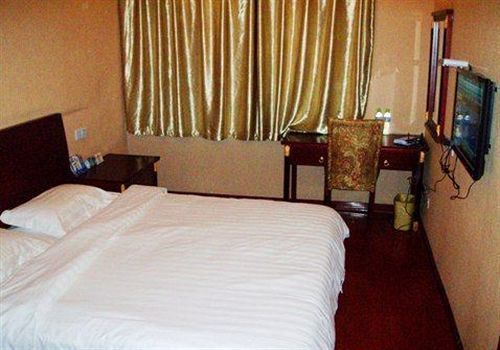 Super 8 Hotel Suzhou Le Yuan Екстер'єр фото